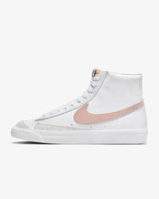 Laden Sie das Bild in den Galerie-Viewer, NIKE BLAZER MID
