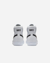 Load image into Gallery viewer, NIKE BLAZER MID &#39;77 (GS)
