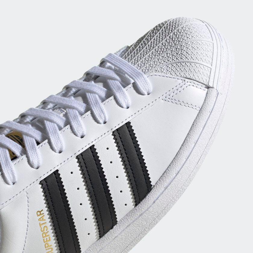 SUPERSTAR 