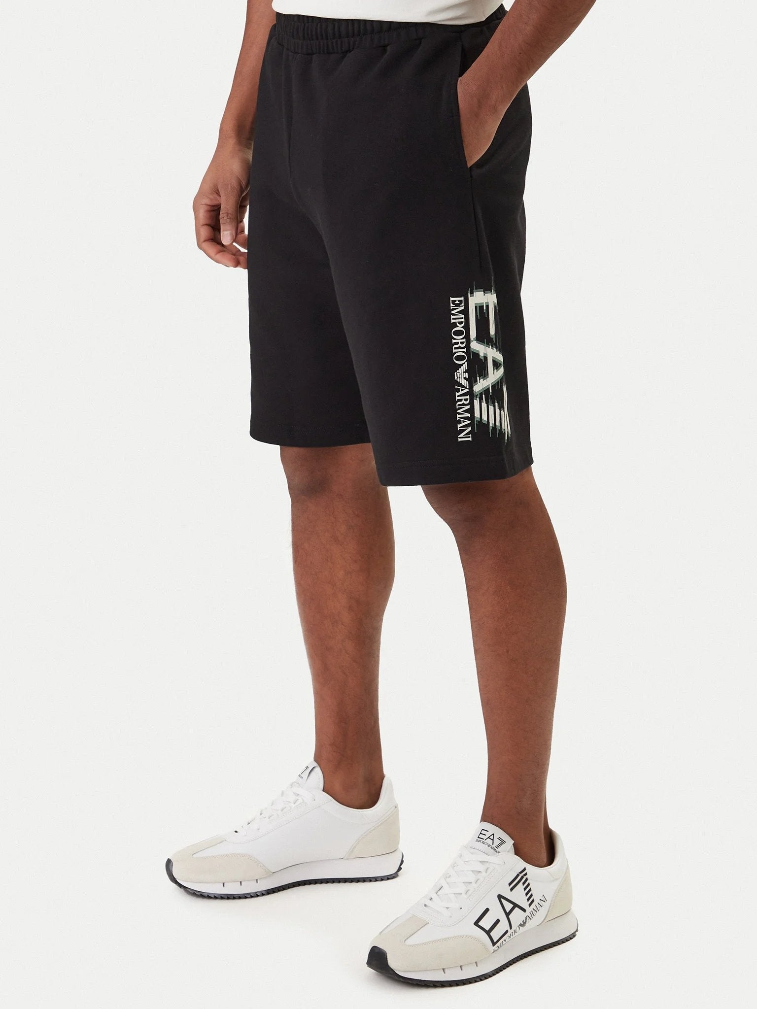 SHORT UOMO EA7