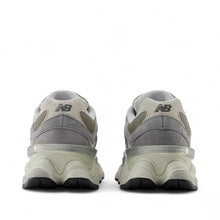 Laden Sie das Bild in den Galerie-Viewer, NEW BALANCE 9060
