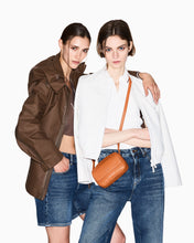 Carica l'immagine nel visualizzatore di Gallery, POLO DONNA TESSUTO TECNICO AX
