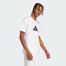 Laden Sie das Bild in den Galerie-Viewer, T-SHIRT UOMO ADIDAS
