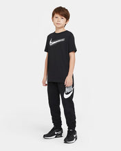 Carica l&#39;immagine nel visualizzatore di Gallery, U NSW TEE SWOOSH T-SHIRT
