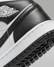 Charger l&#39;image dans la galerie, AIR JORDAN 1 MID
