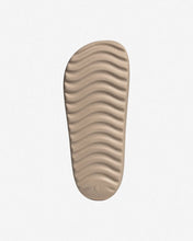 Laden Sie das Bild in den Galerie-Viewer, ADILETTE LUMIA
