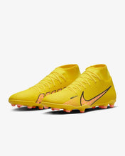 Cargar imagen en el visor de la galería, Nike Mercurial Superfly 9 Club MG
