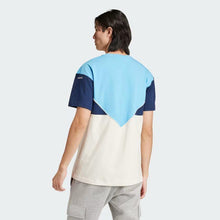 Carica l&#39;immagine nel visualizzatore di Gallery, T-SHIRT ADICOLOR SEASONAL ARCHIVE
