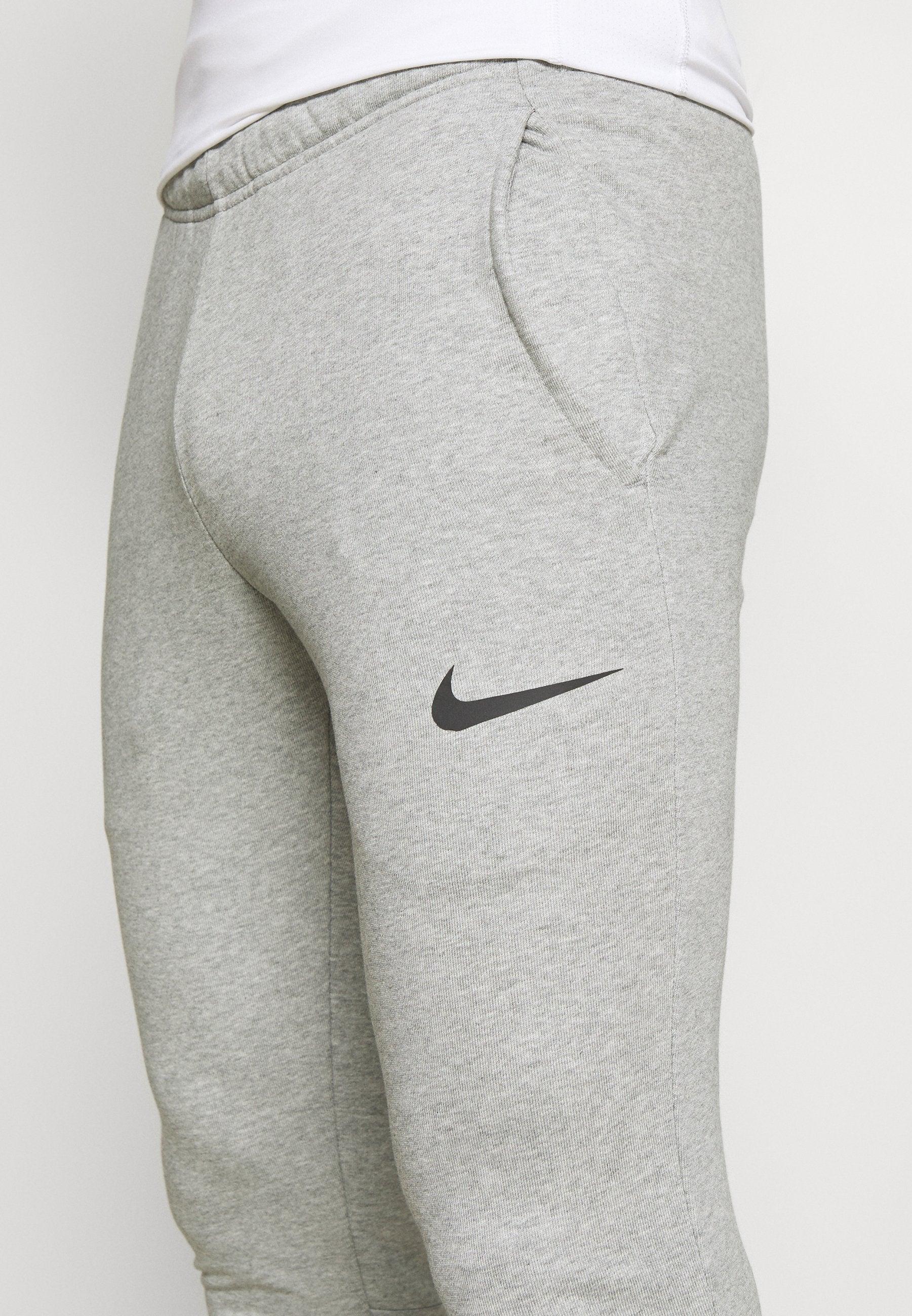 PANTALONE NIKE CON POLSINO