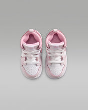 Carica l'immagine nel visualizzatore di Gallery, JORDAN 1 MID
