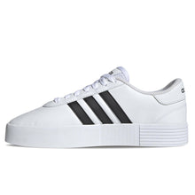 Laden Sie das Bild in den Galerie-Viewer, COURT BOLD
