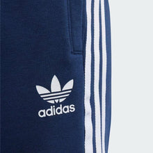 Cargar imagen en el visor de la galería, SHORT JUNIOR ADIDAS

