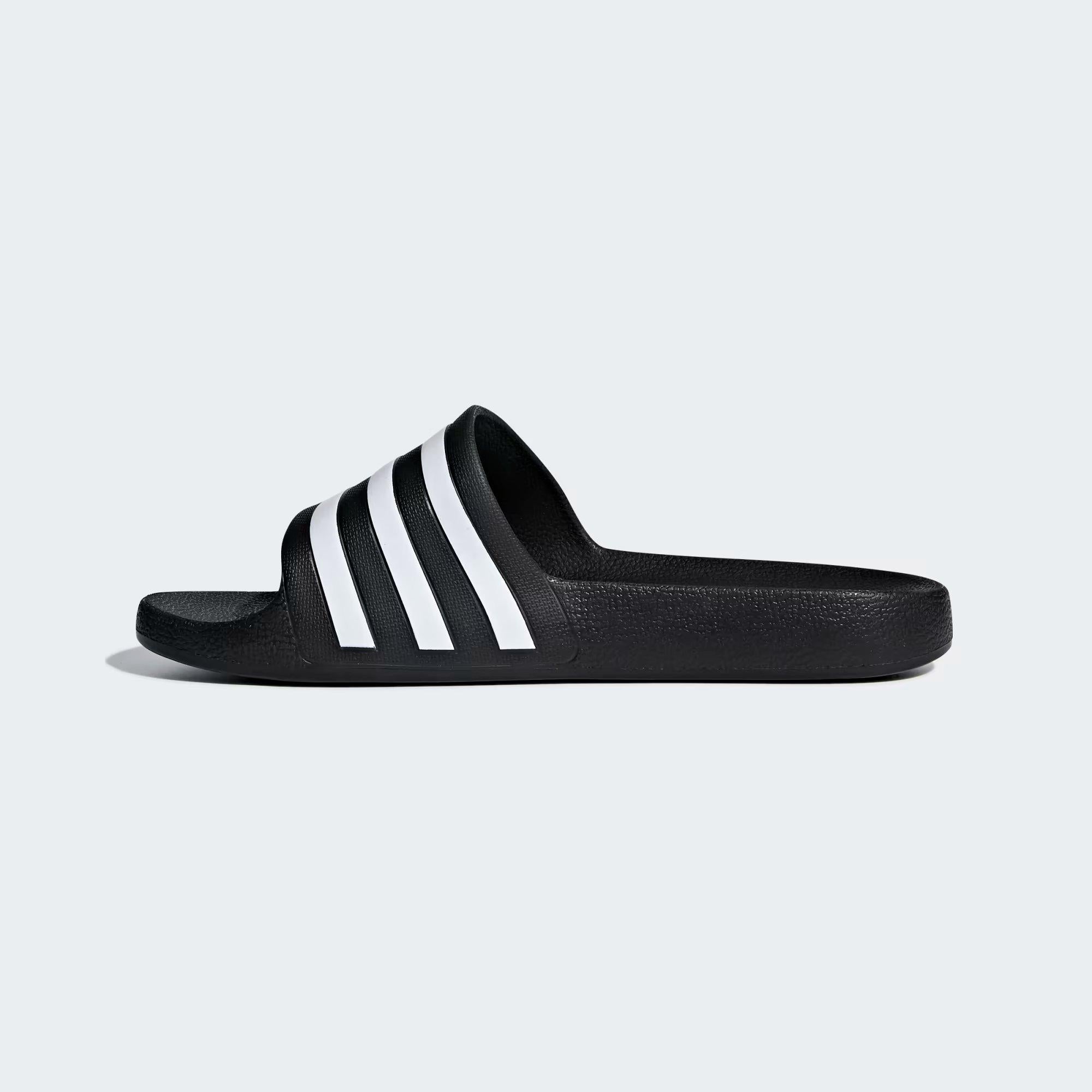 ADILETTE AQUA 