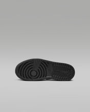 Carica l'immagine nel visualizzatore di Gallery, JORDAN 1 MID SE (PS)
