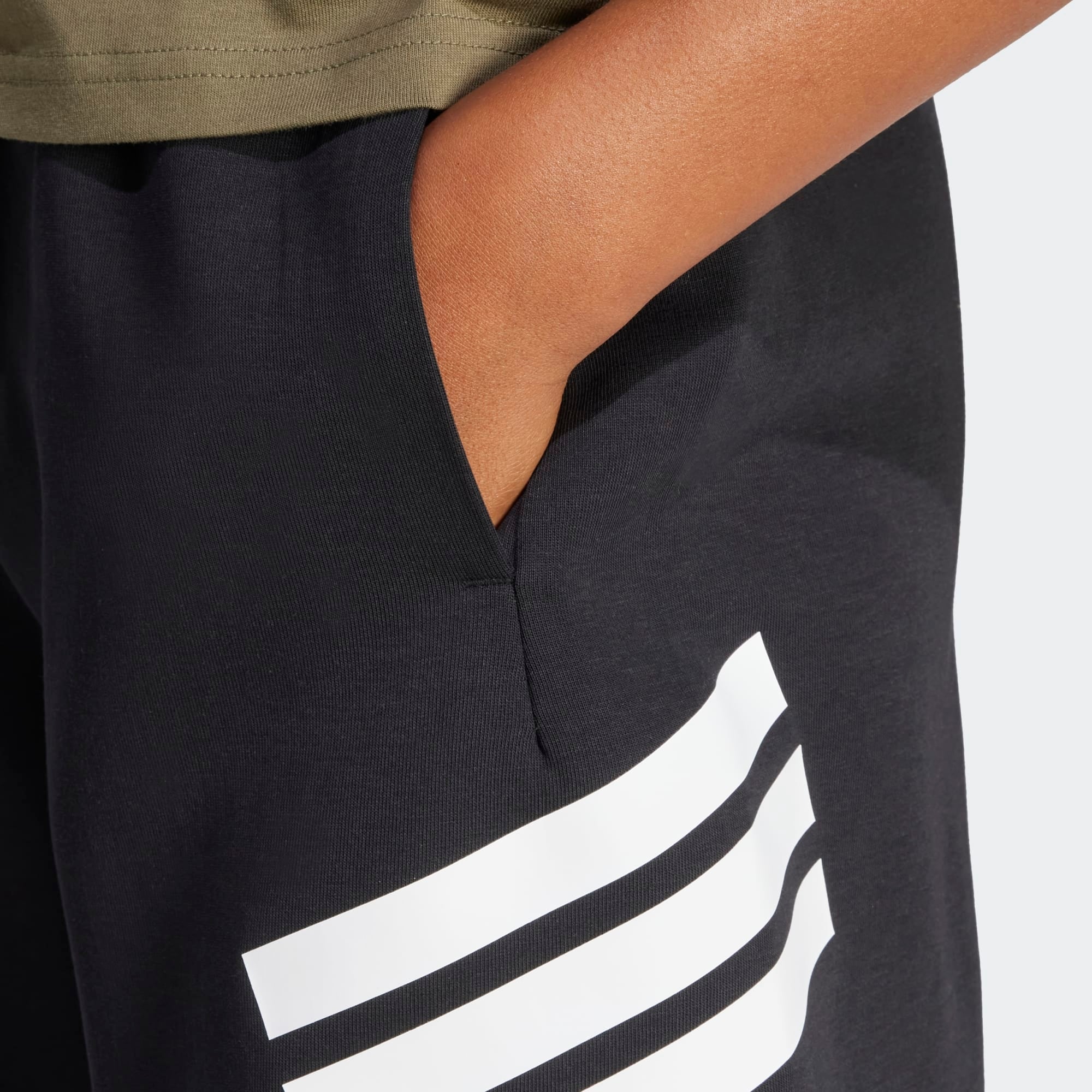 WOMEN'S BERMUDA SHORTS
