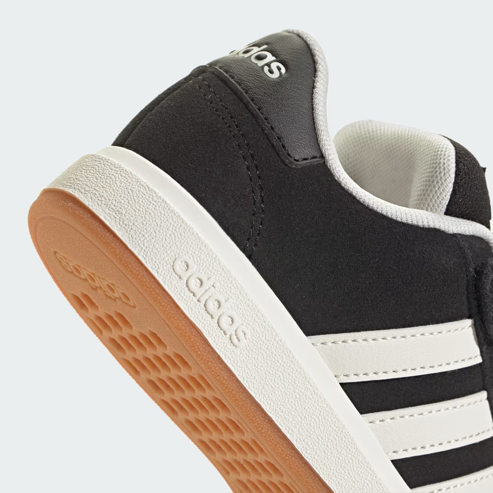 Scarpe Grand Court 00s