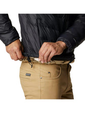 Carica l'immagine nel visualizzatore di Gallery, PIUMINO UOMO
