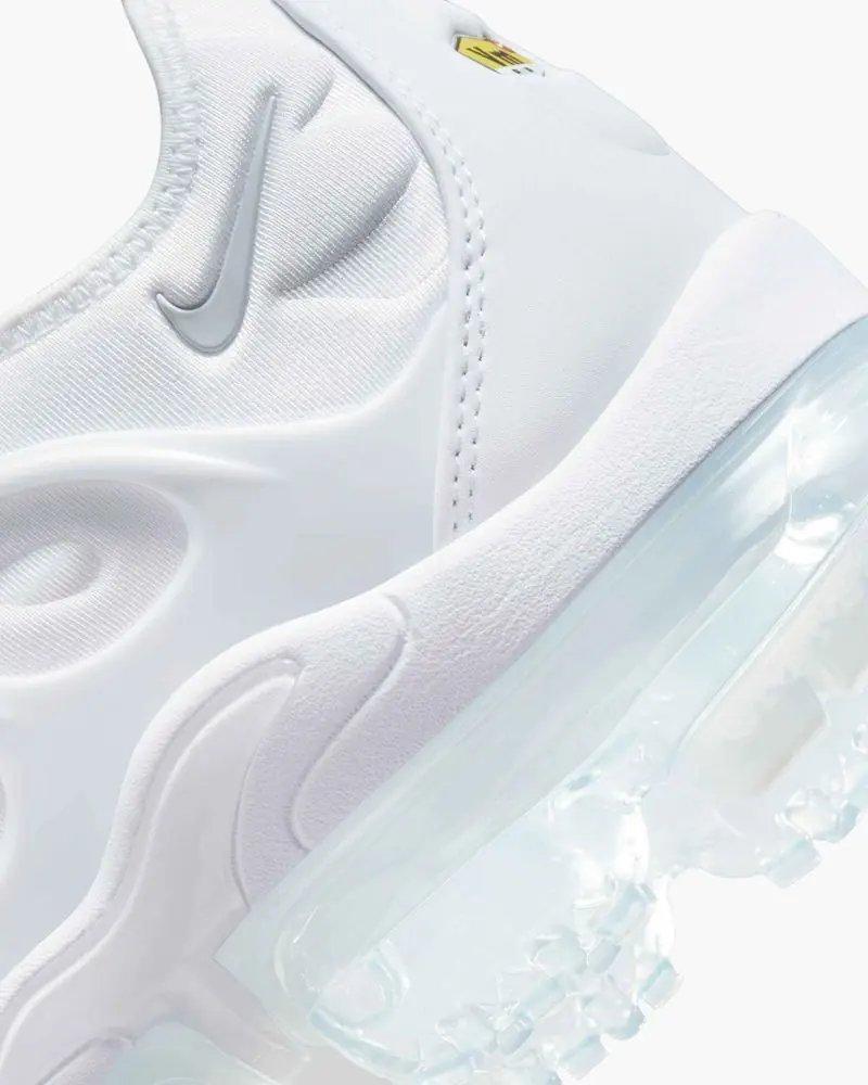 AIR VAPORMAX PLUS