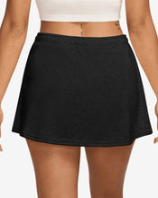Load image into Gallery viewer, GONNA DONNA NIKE

