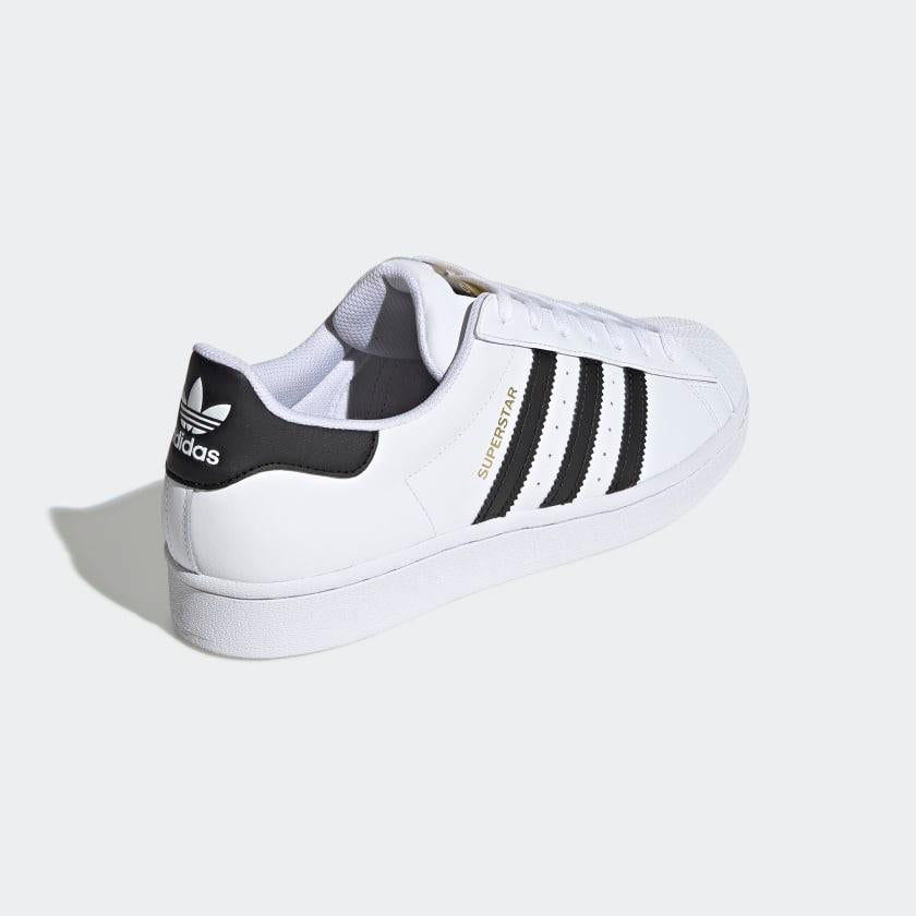 SUPERSTAR 