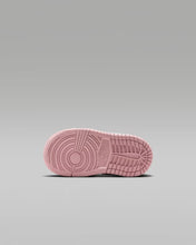 Carica l'immagine nel visualizzatore di Gallery, JORDAN 1 MID
