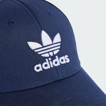 Cargar imagen en el visor de la galería, CAPPELLO CON VISIERA ADIDAS
