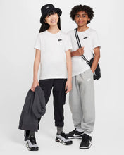 Load image into Gallery viewer, T-SHIRT NIKE JUNIOR
