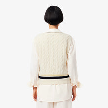 Laden Sie das Bild in den Galerie-Viewer, MAGLIONE A TRECCIA IN LANA DONNA
