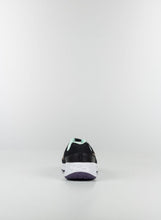 Load image into Gallery viewer, NIKE REVOLUTION 6 GS
