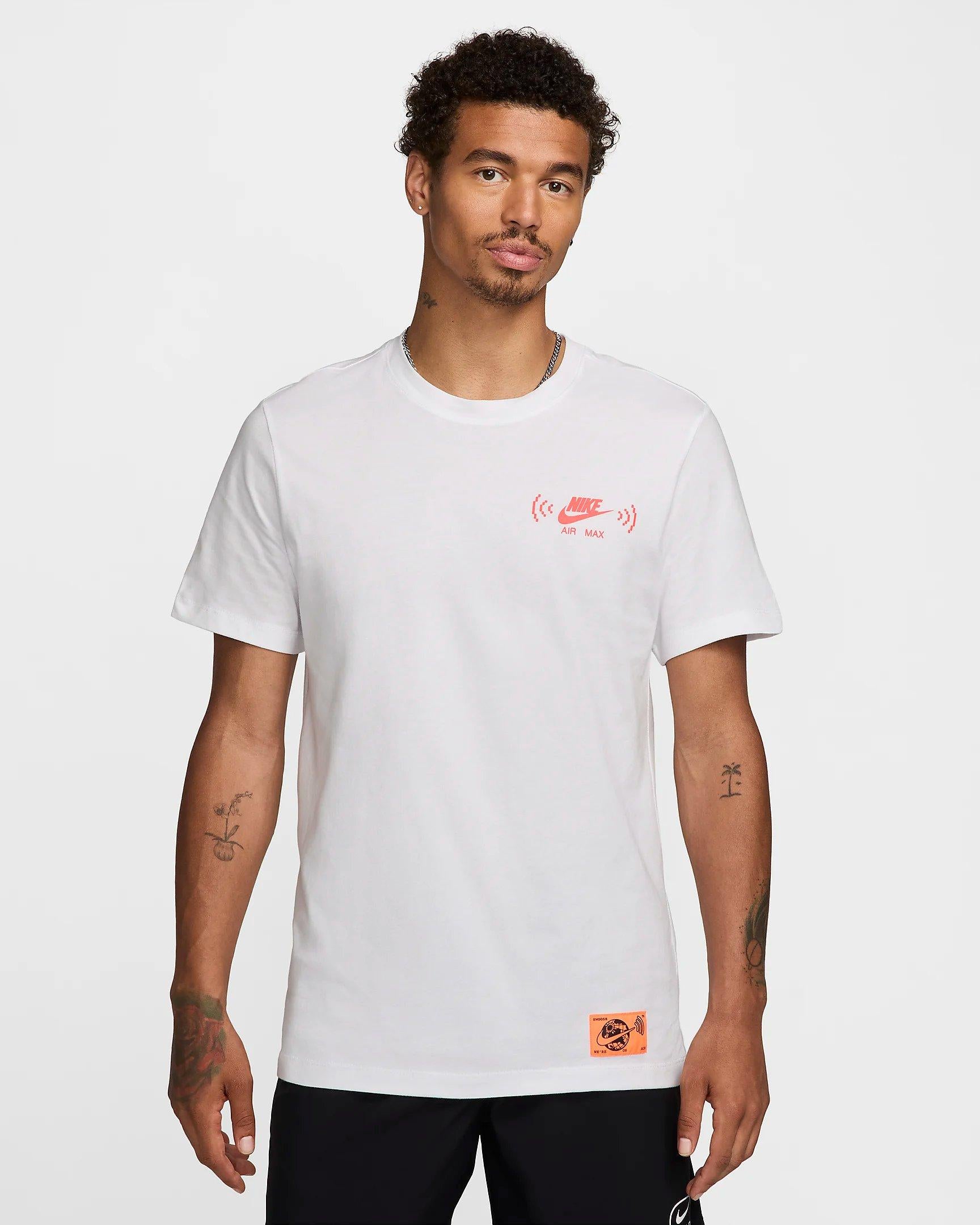 T-SHIRT NIKE UOMO - Azzollino