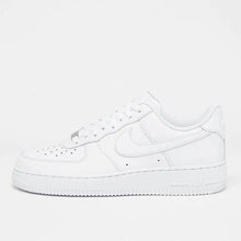 Cargar imagen en el visor de la galería, NIKE AIR FORCE 1 '07
