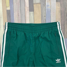 Laden Sie das Bild in den Galerie-Viewer, PANTALONE ADIDAS
