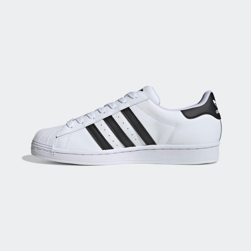 SUPERSTAR 
