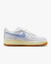 Load image into Gallery viewer, NIKE AIR FORCE 1 07
