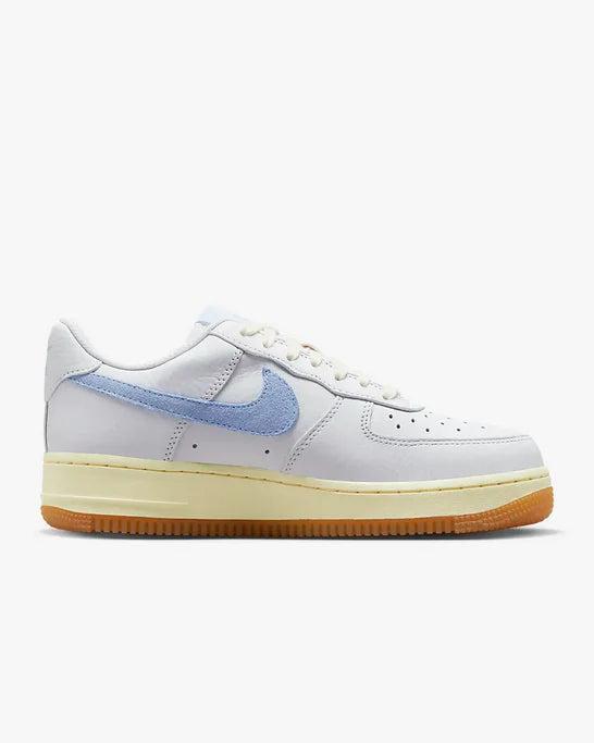 NIKE AIR FORCE 1 07