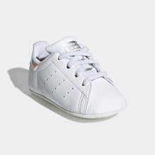 Cargar imagen en el visor de la galería, STAN SMITH CRIB INFANT
