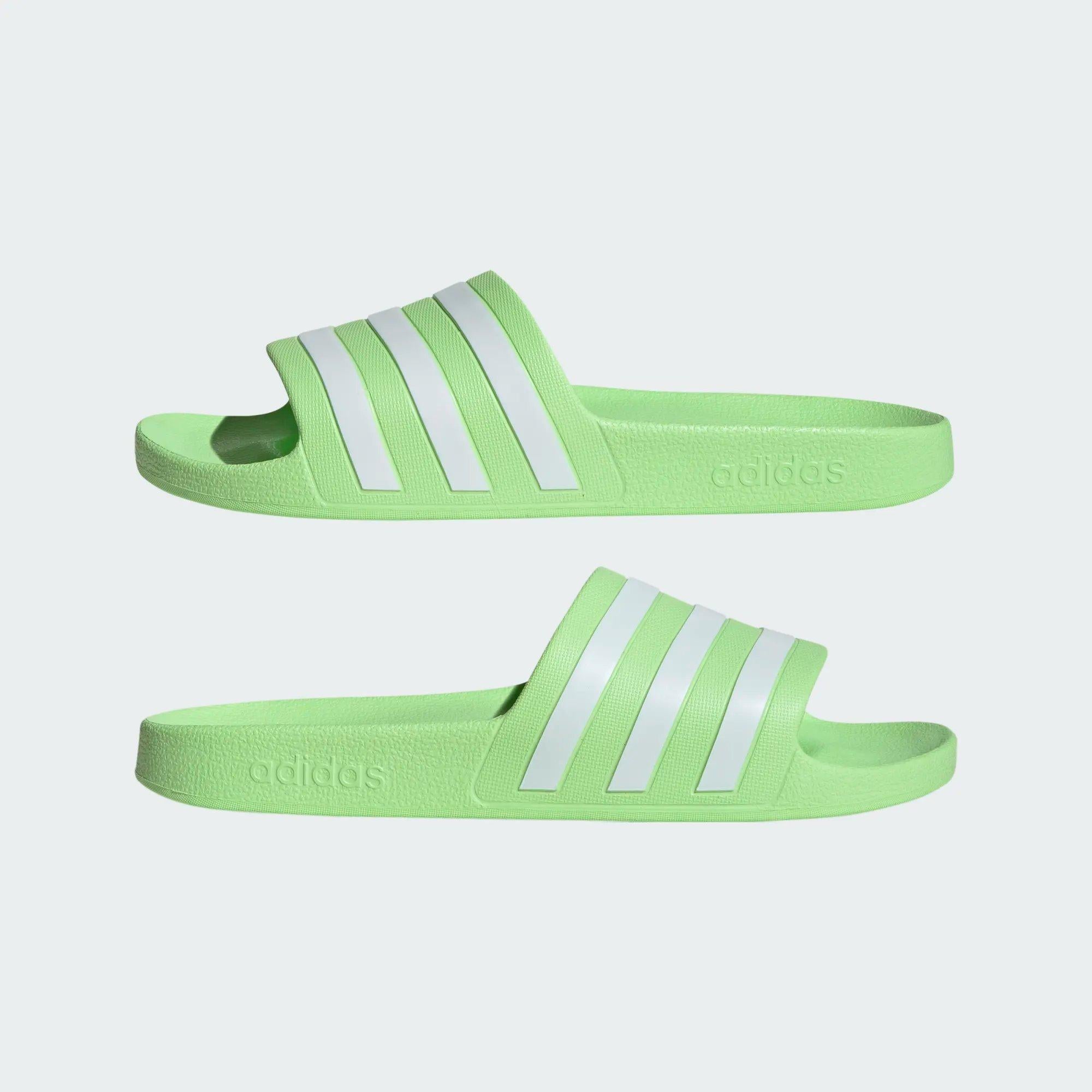 ADILETTE AQUA 