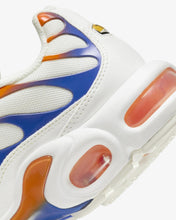 Laden Sie das Bild in den Galerie-Viewer, W NIKE AIR MAX PLUS
