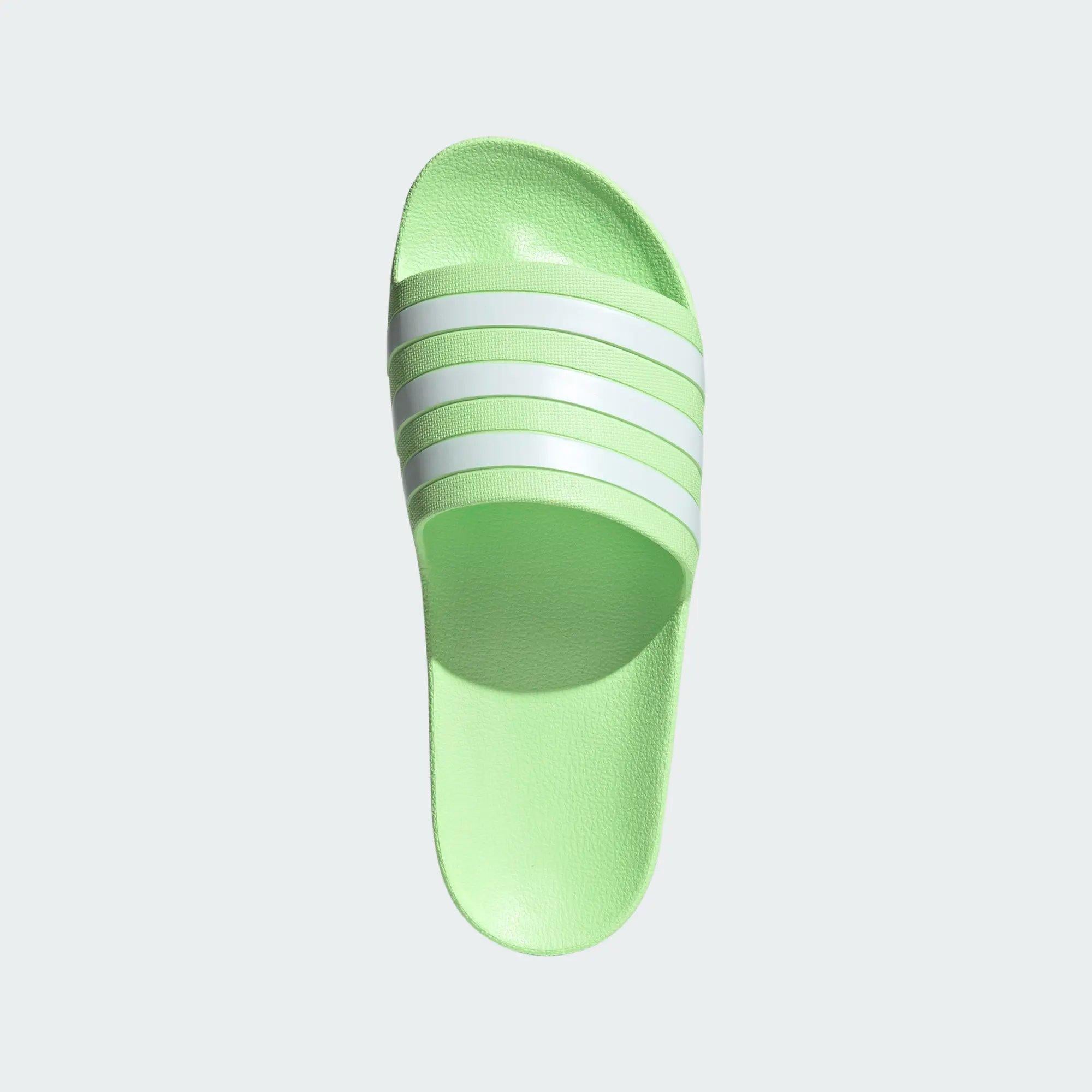 ADILETTE AQUA 