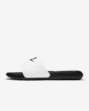 Charger l&#39;image dans la galerie, NIKE VICTORI ONE SLIDE CIABATTA
