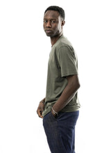 Carica l'immagine nel visualizzatore di Gallery, T-SHIRT UOMO AX
