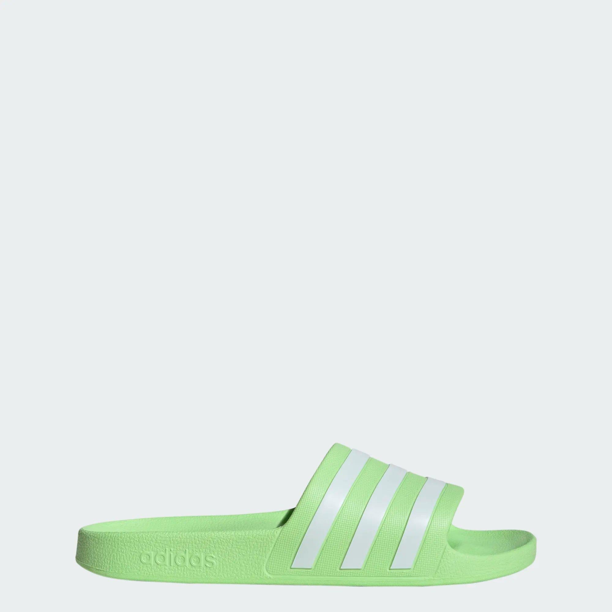 ADILETTE AQUA 