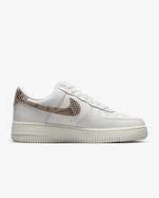 Carica l&#39;immagine nel visualizzatore di Gallery, AIR FORCE 1 07
