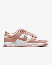 Carica l&#39;immagine nel visualizzatore di Gallery, NIKE DUNK LOW
