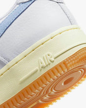 Cargar imagen en el visor de la galería, NIKE AIR FORCE 1 07
