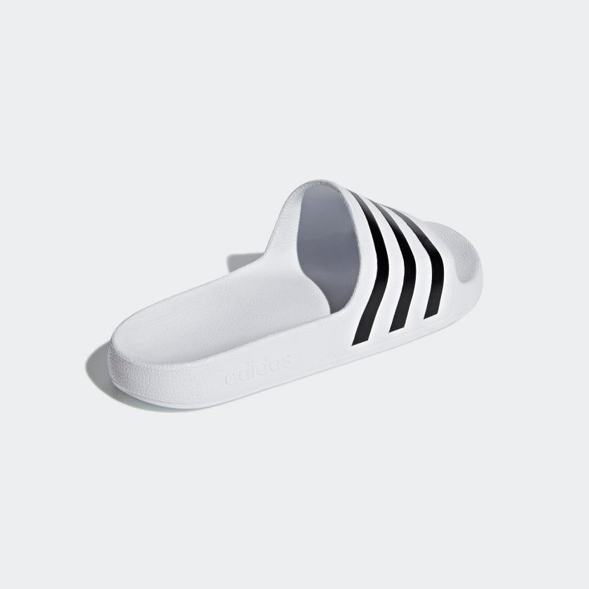 ADILETTE AQUA 
