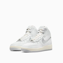 Laden Sie das Bild in den Galerie-Viewer, AIR FORCE 1 SCULPT
