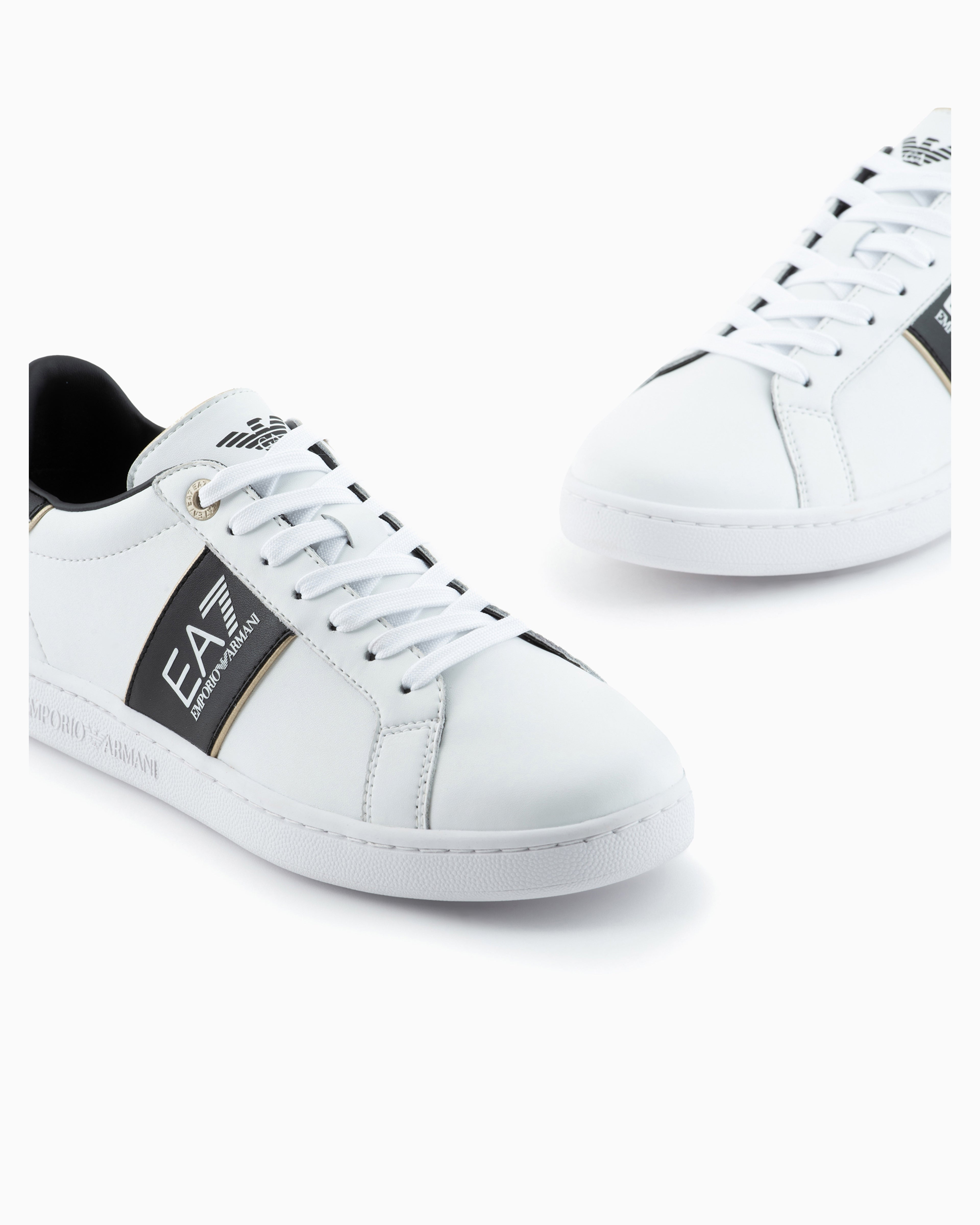 LEATHER SNEAKER