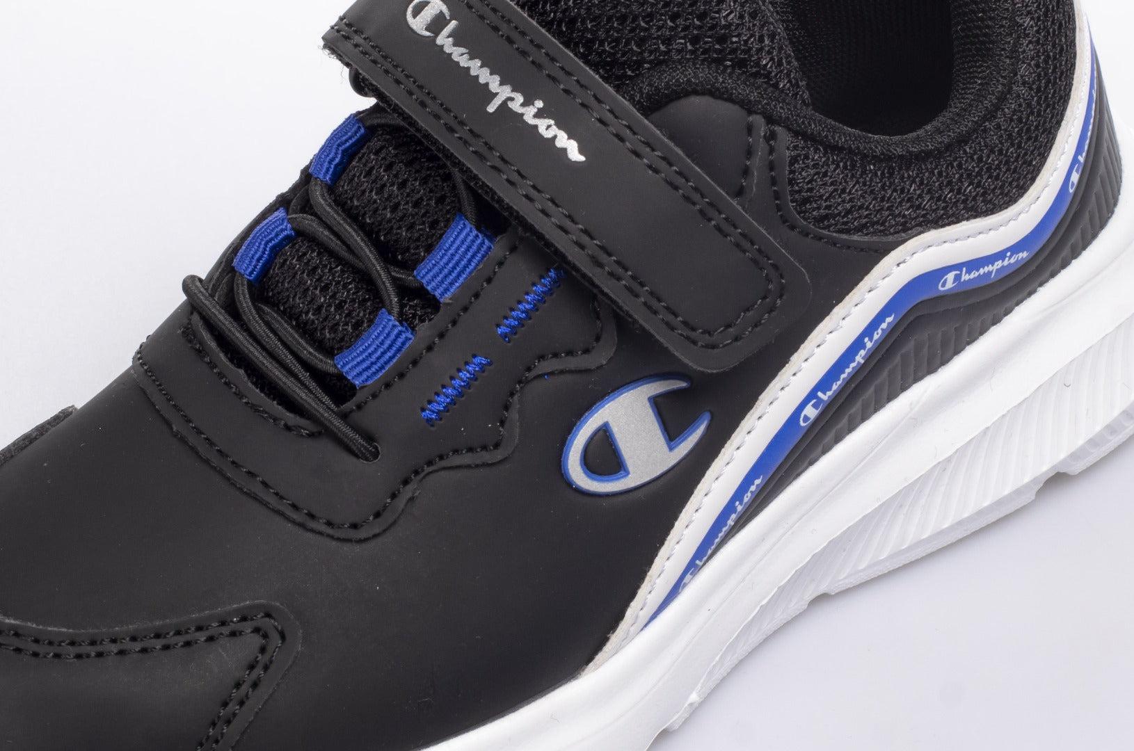 Low Cut Shoe SHOUT