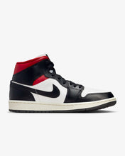 Laden Sie das Bild in den Galerie-Viewer, AIR JORDAN 1 MID
